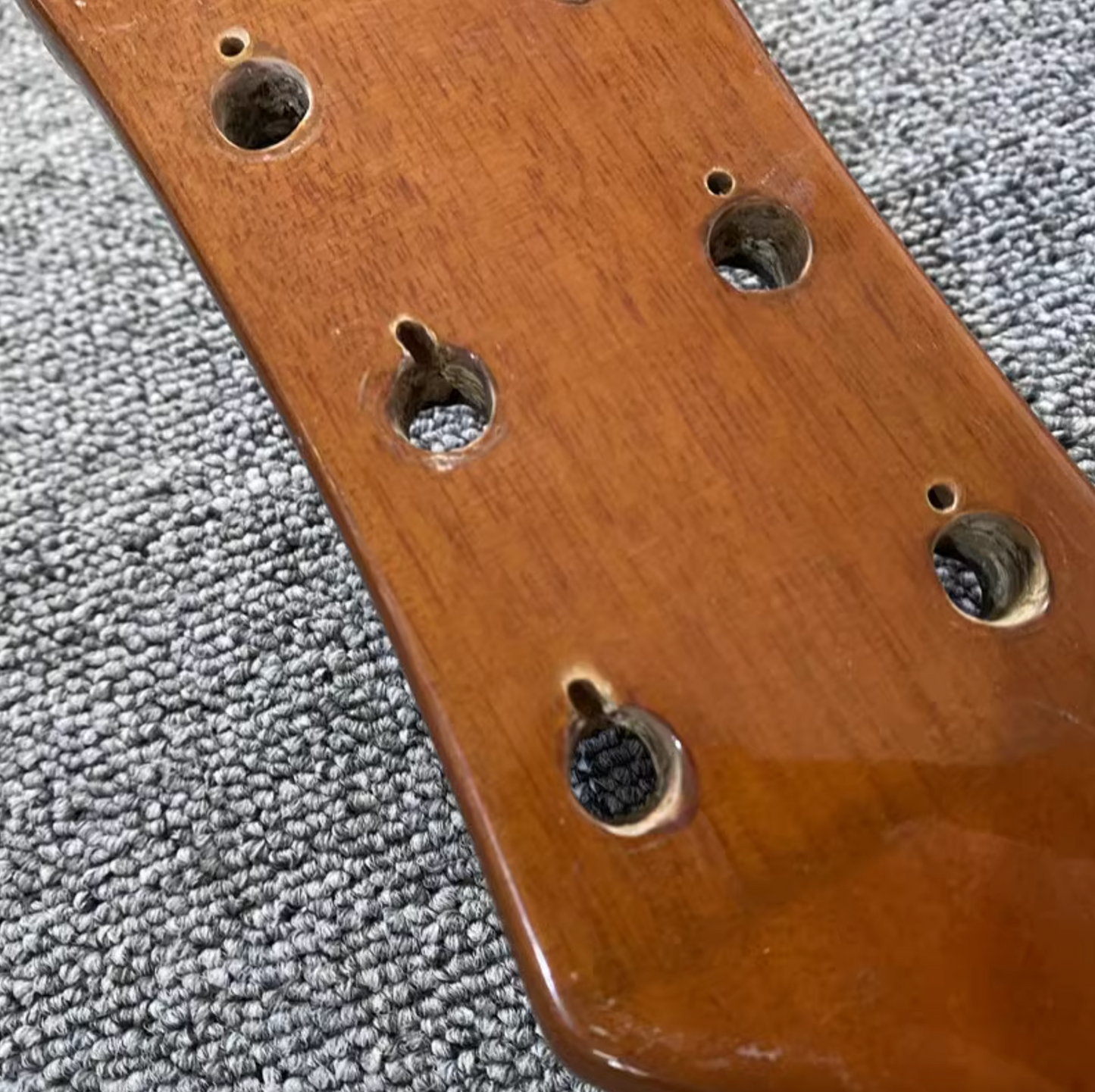 Eko Guitar Maple Neck with 20 Frets Rosewood Fingerboard Fretboard