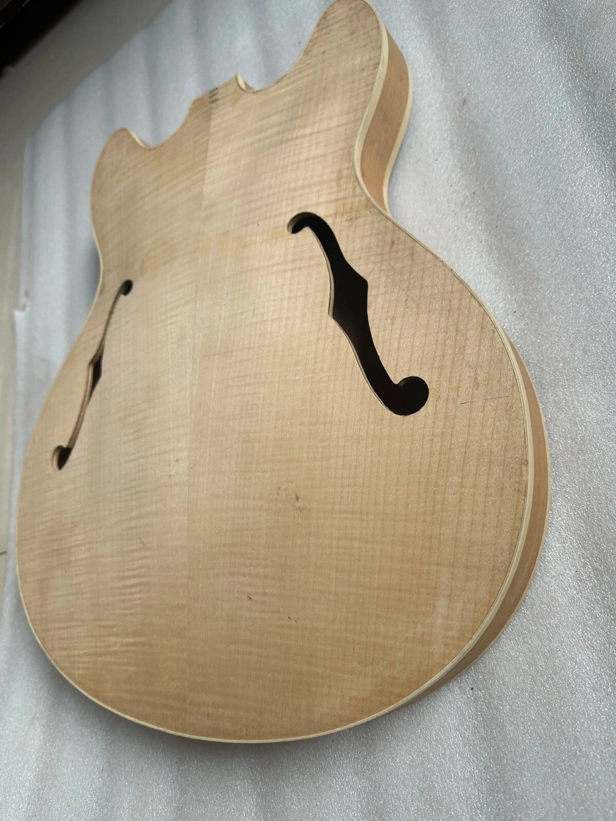 Tiger Maple Top Jazz Guitar Thin Body DIY Project