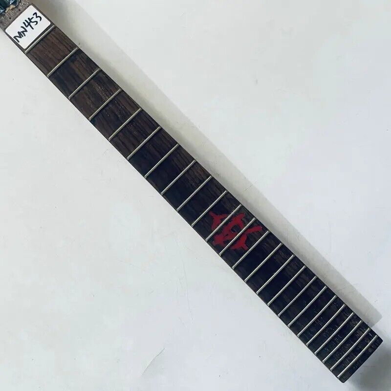 Black Reversed Headstock Guitar Maple Wood Neck, Rosewood 24 Frets Fingerboard