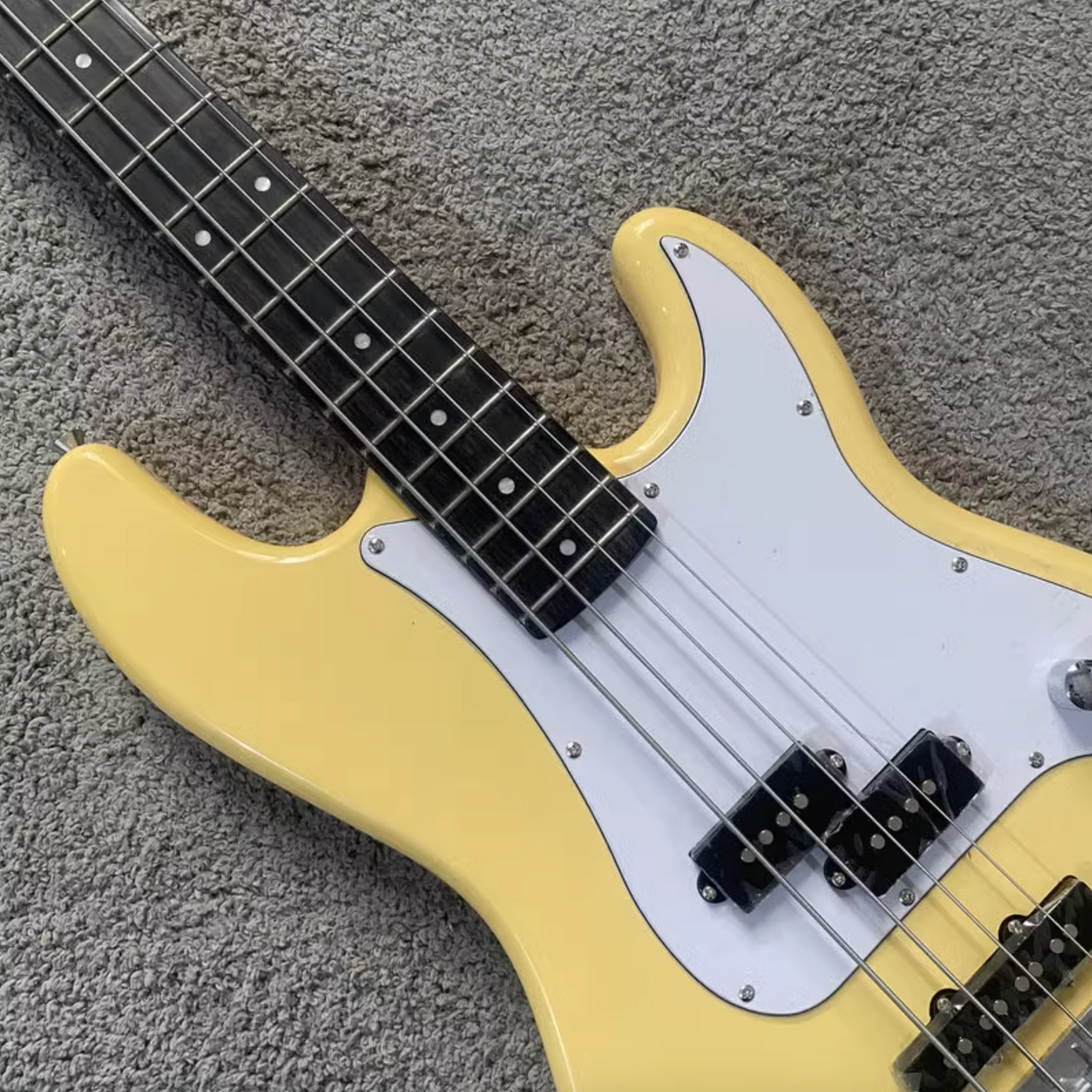 Eko 4 String Electric Bass, Basswood Body, Maple Neck, Rosewood Rosewood