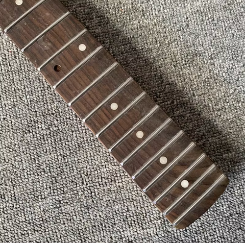Maple Wood Neck Guitar, Rosewood 22 Frets Fingerboard Fretboard