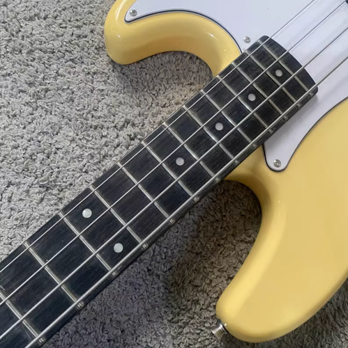 Eko 4 String Electric Bass, Basswood Body, Maple Neck, Rosewood Rosewood