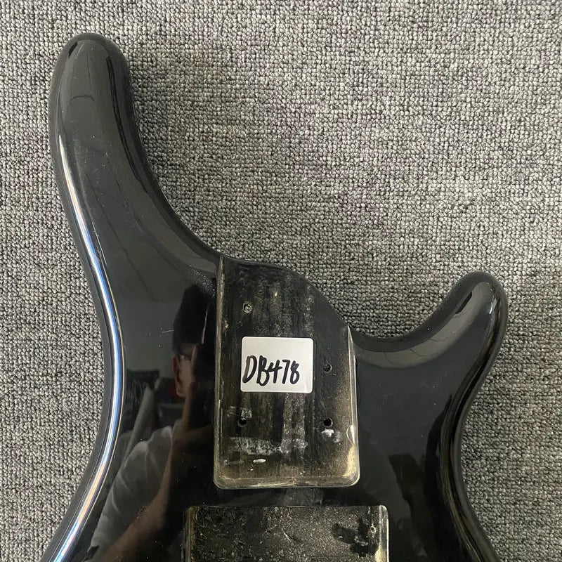 5/6 String Electric Bass Glossy Black Body