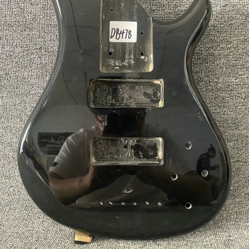 5/6 String Electric Bass Glossy Black Body