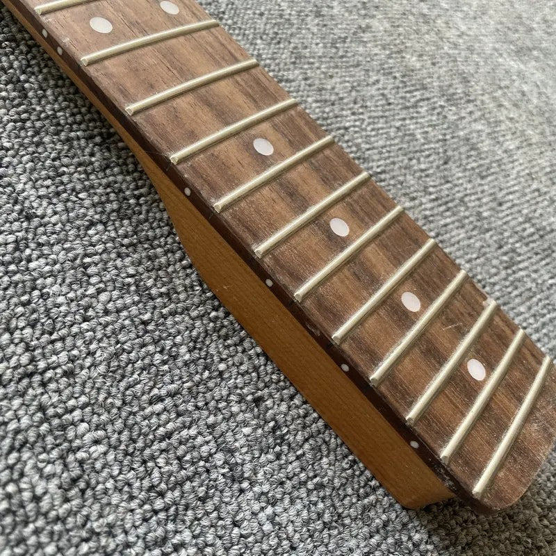 Rosewood Fingerboard Electric Guitar Roasted Maple Neck