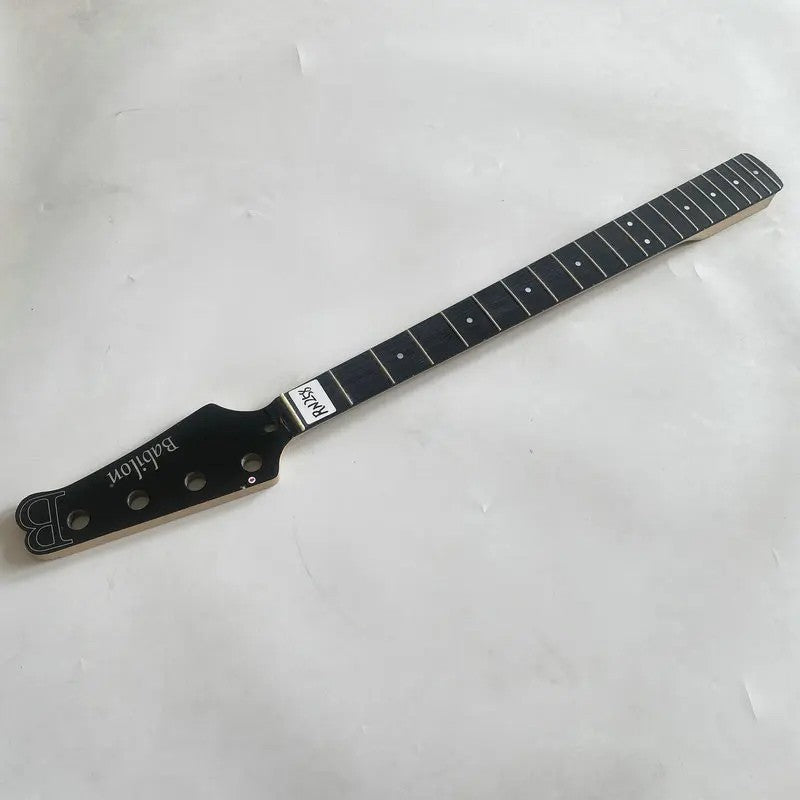 21 Frets Rosewood Fingerboard 4 String Electric Bass Maple Neck