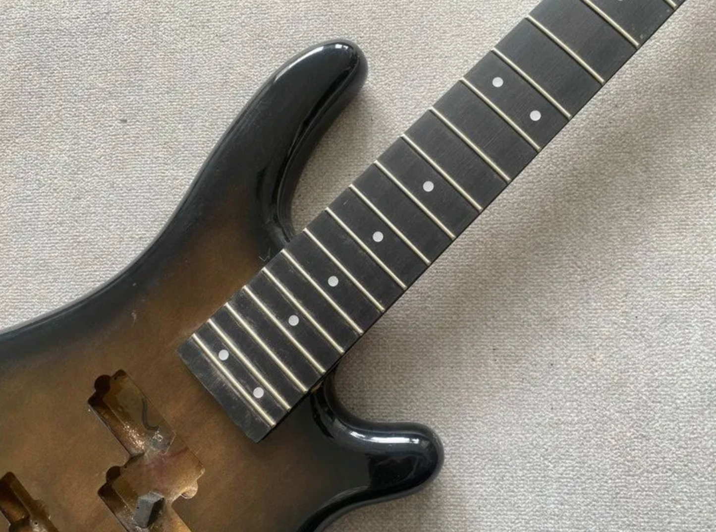 5 String Electric Bass Basswood Sunburst Body, Maple Neck, Rosewood Fr