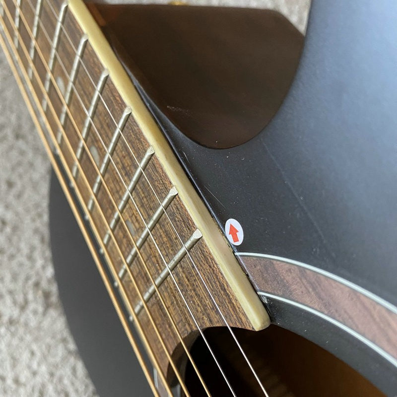 Luna 39 Inch Folk Acoustic Guitar, Spruce Top Body, Mahogany Neck, 20