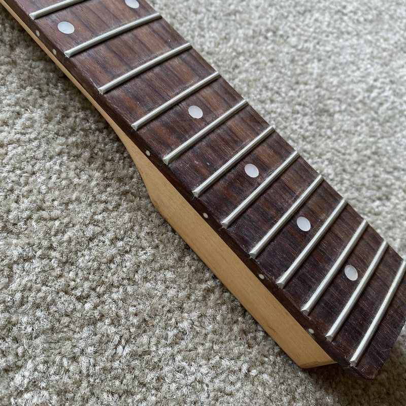 Maple Guitar Neck, 22 Frets Rosewood Fretboard