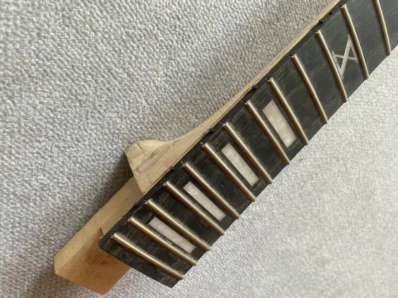 Maple Wood Guitar Set In Neck, Rosewood 22 Frets Fingerboard Fit Les P