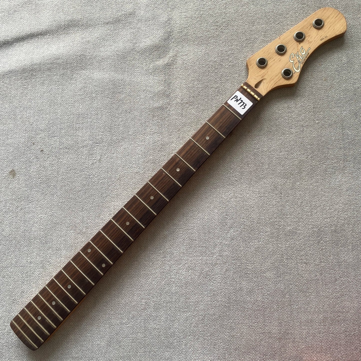 Eko 5 String Electric Bass Maple Wood Neck, Rosewood Fretboard 21 Fret