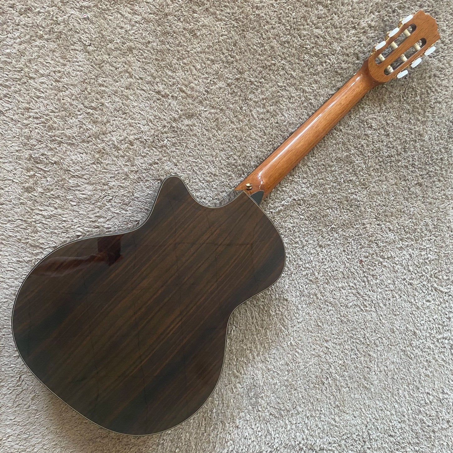 Luna 40' Classical Guitar, Cedar Top Body, Mahogany Neck, Rosewood Fin