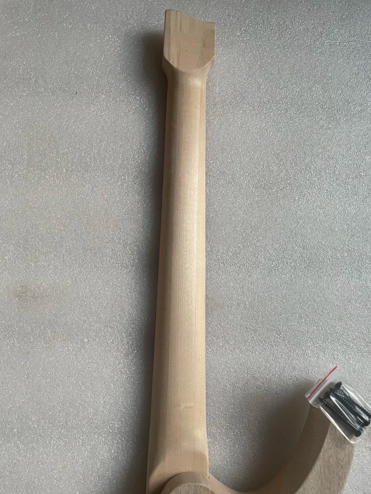 Mahogany Wood Headless Guitar Body with Maple Neck