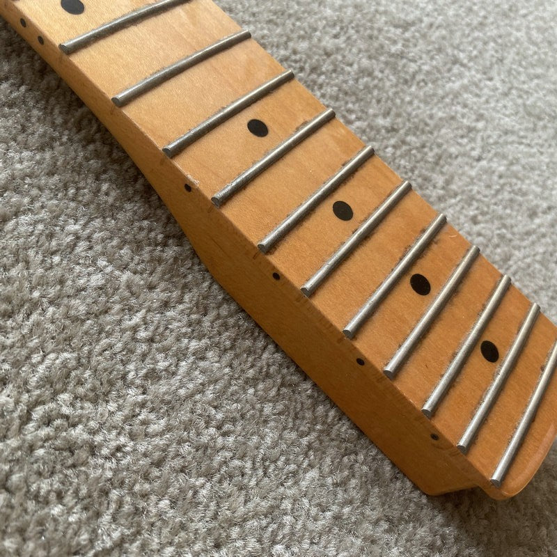 Harley Benton Guitar Maple Wood Neck, 22 Frets Fingerboard