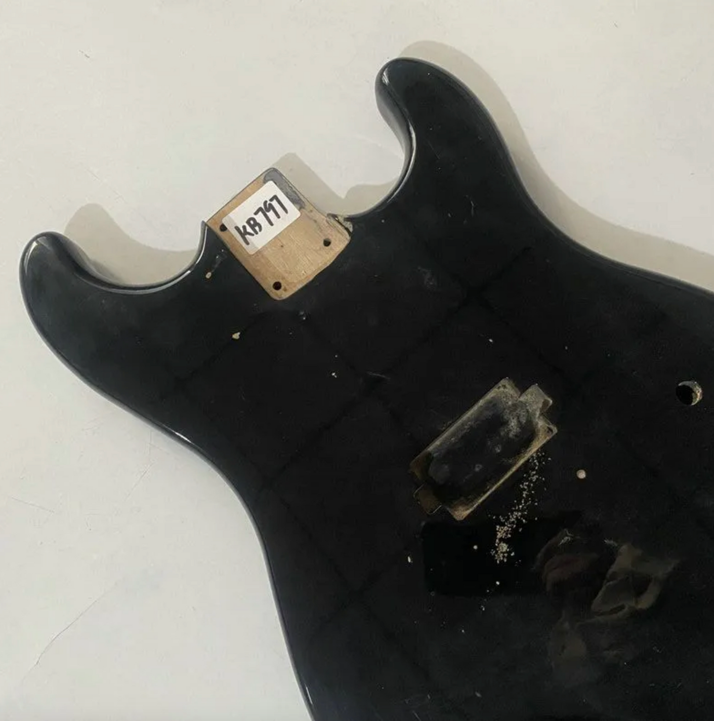 Black Basswood Guitar Double Cutaway Body with Single Humbucker Pickup