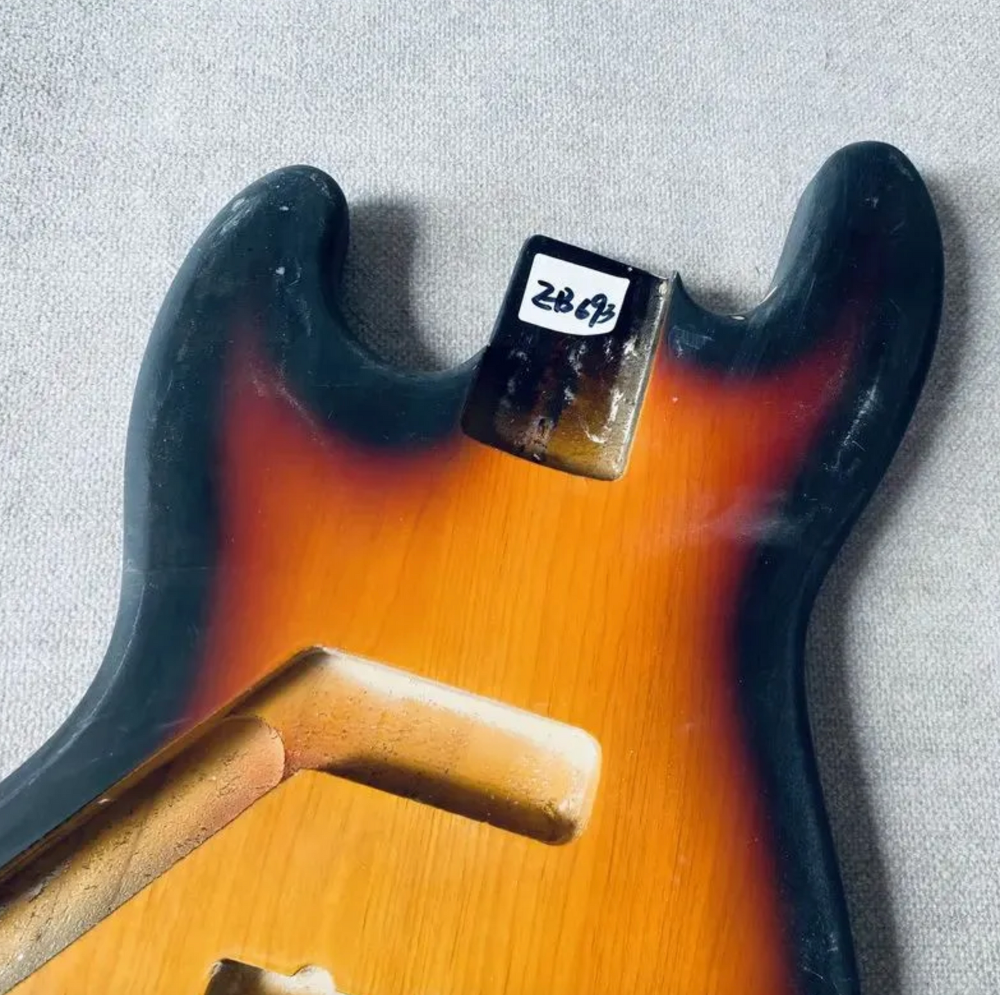Tobacco Burst Finish Lefty 4 String Bass Basswood Body Fit Jazz Bass