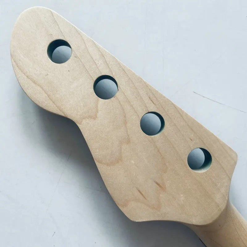 Green 4 String Electric Bass Maple Neck, 20 Frets Rosewood Fingerboard