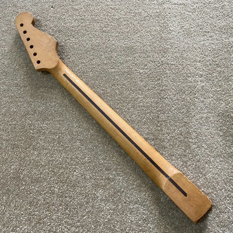 Maple Wood Lefty Guitar Neck, 22 Frets Fingerboard