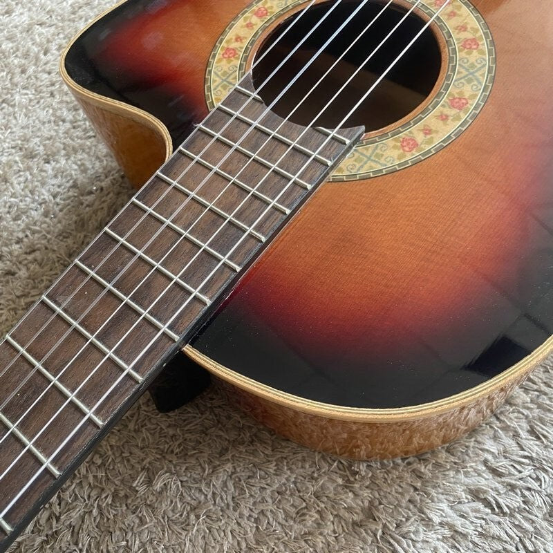 Sunburst Finish Classical Guitar, Mahogany Neck, Rosewood Fingerboard