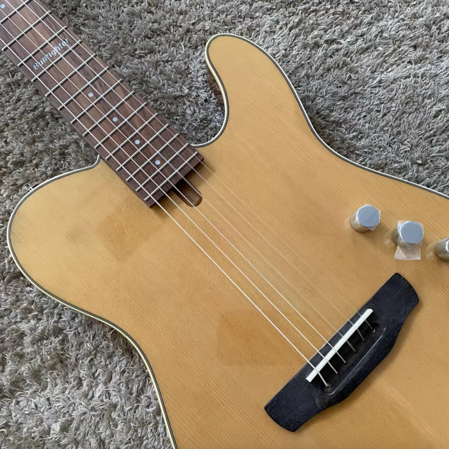Silent Classical Guitar, Spruce and Mahogany Body, Rosewood Fingerboar