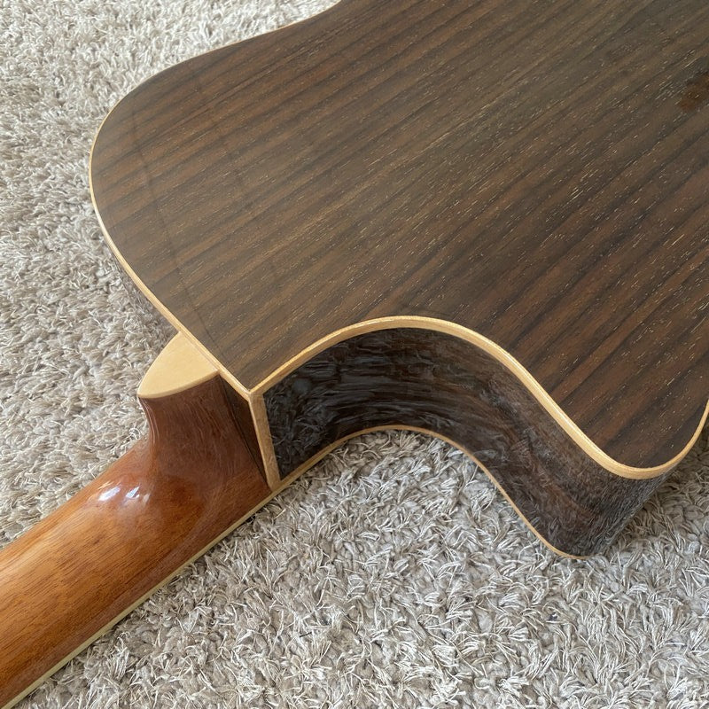 Luna 40 Inch Classical Guitar Pine Top Body Mahogany Neck Rosewood Fre
