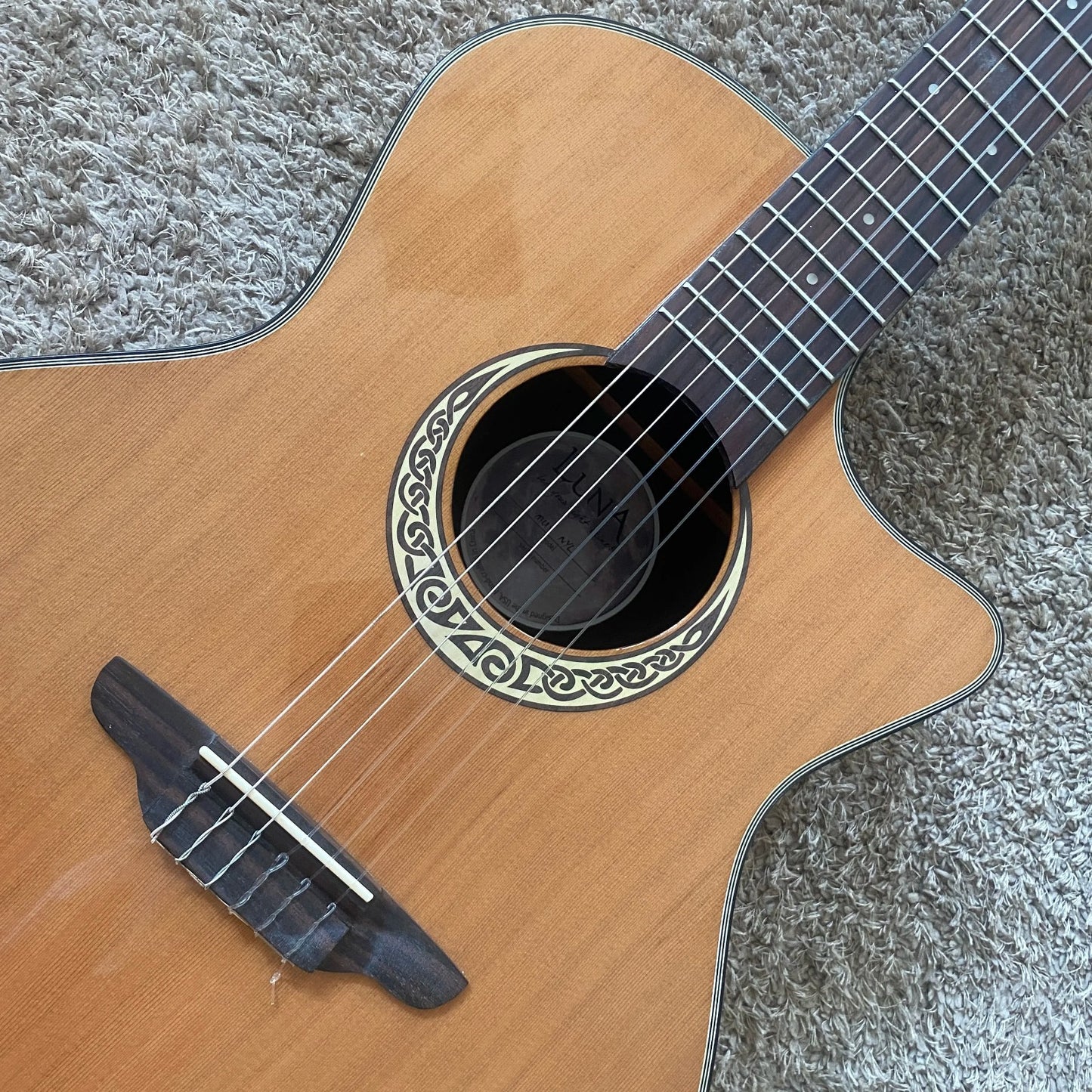 Luna 40' Classical Guitar, Cedar Top Body, Mahogany Neck, Rosewood Fin