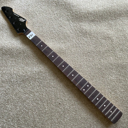 Peavey 4 String Bass Maple Wood Neck, Rosewood Fingerboard, Defected T
