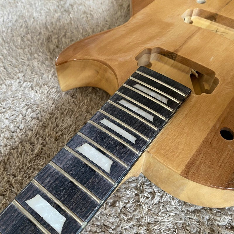 Mahogany Veneer Top Basswood Guitar Body, Maple Neck Fit Les Paul LP