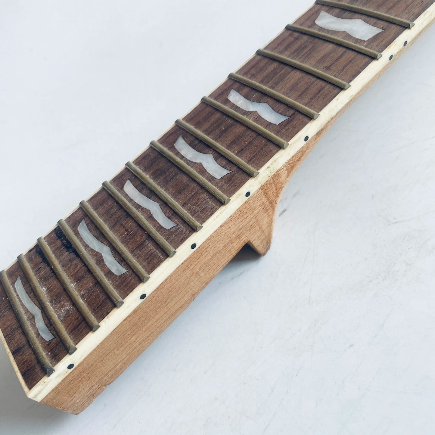 24 Frets Rosewood Fingerboard Guitar Maple Neck