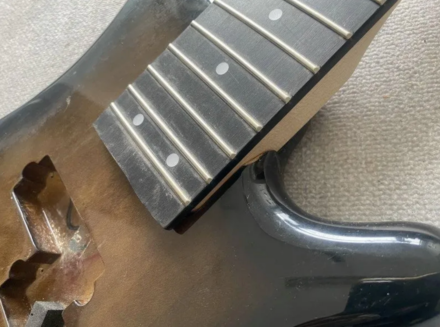 5 String Electric Bass Basswood Sunburst Body, Maple Neck, Rosewood Fr