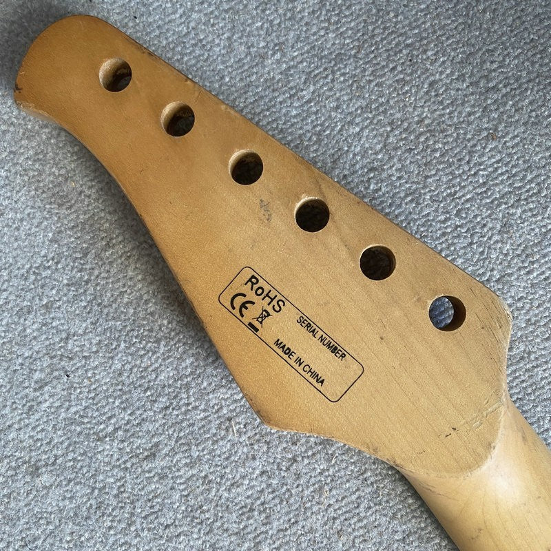 Roxy Guitar Maple Wood Neck, Rosewood 22 Frets Fingerboard