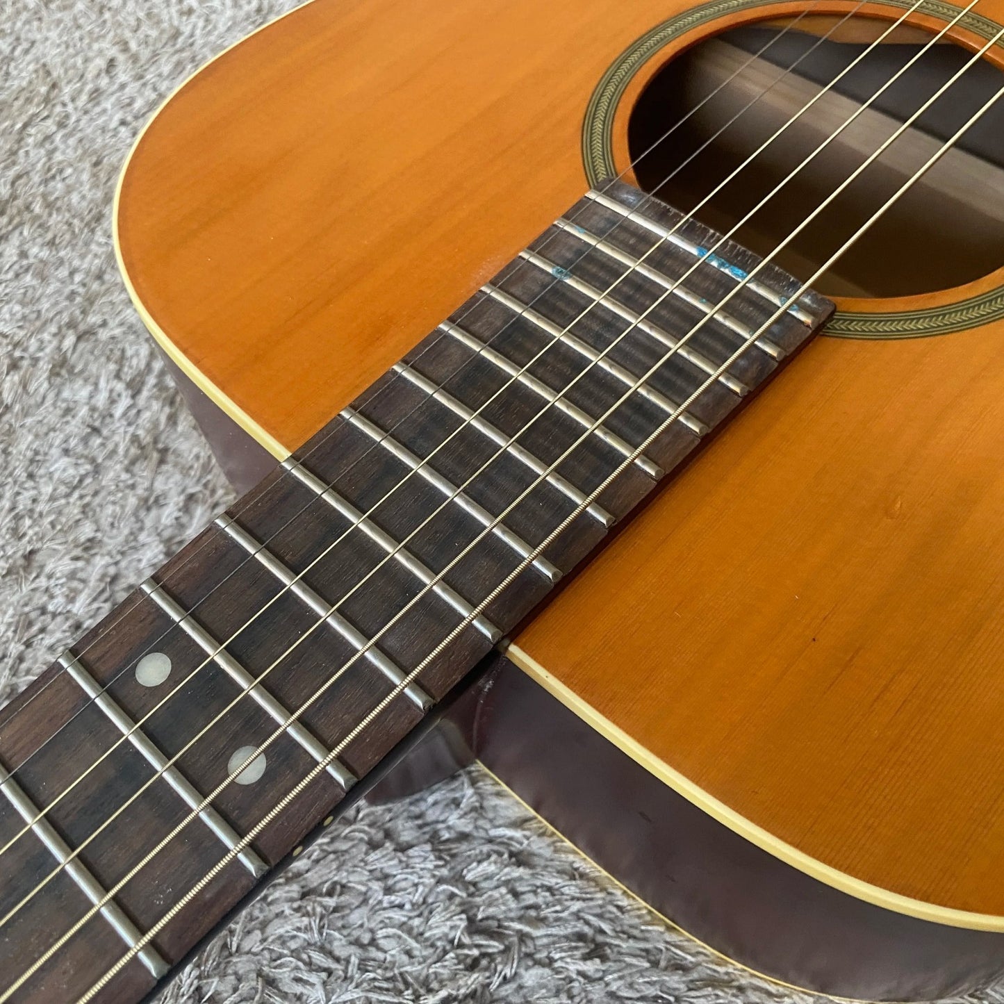 41 Inch Acoustic Guitar, Spruce Top Body, Mahogany Neck, Rosewood Fing