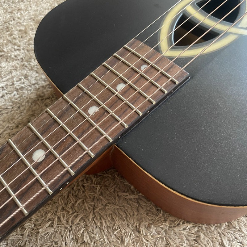 Luna Acoustic Guitar, Spruce Top Body, Mahogany Neck, Rosewood Fingerb