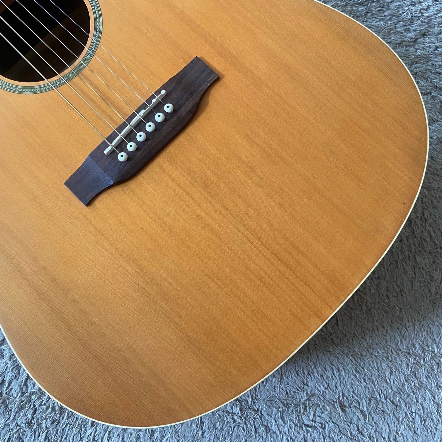 41 Inch Acoustic Guitar, Spruce Top Body, Mahogany Neck, Rosewood Fing