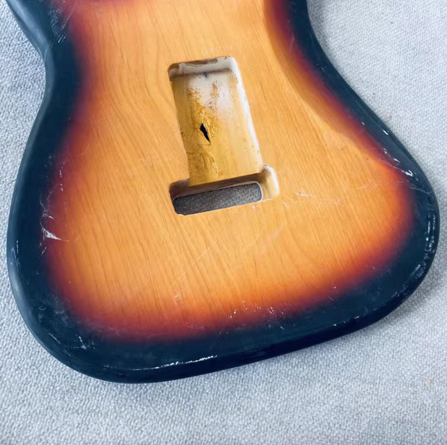 Alder Wood Top HSS Sunburst Guitar Basswood Body Fit Stratocaster Stra