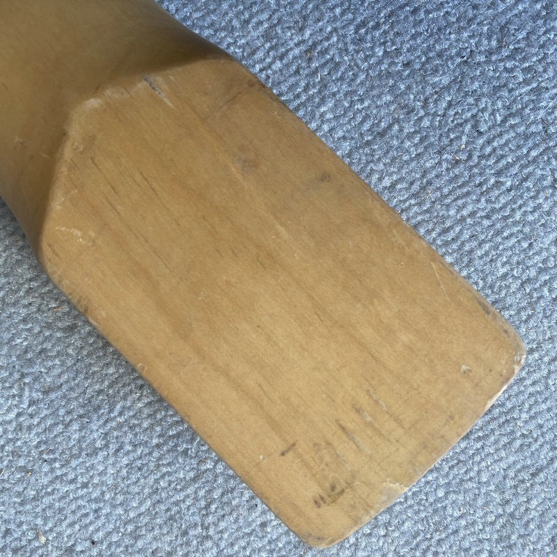 Roxy Guitar Maple Wood Neck, Rosewood 22 Frets Fingerboard