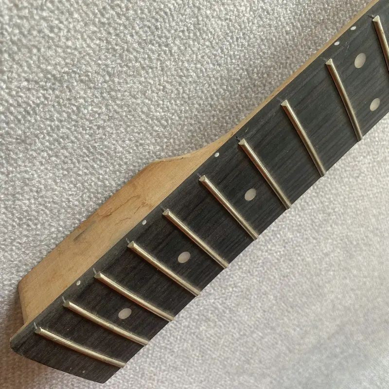 Left Handed 4 String Bass Maple Neck Rosewood Fingerboard 20 Frets Fit