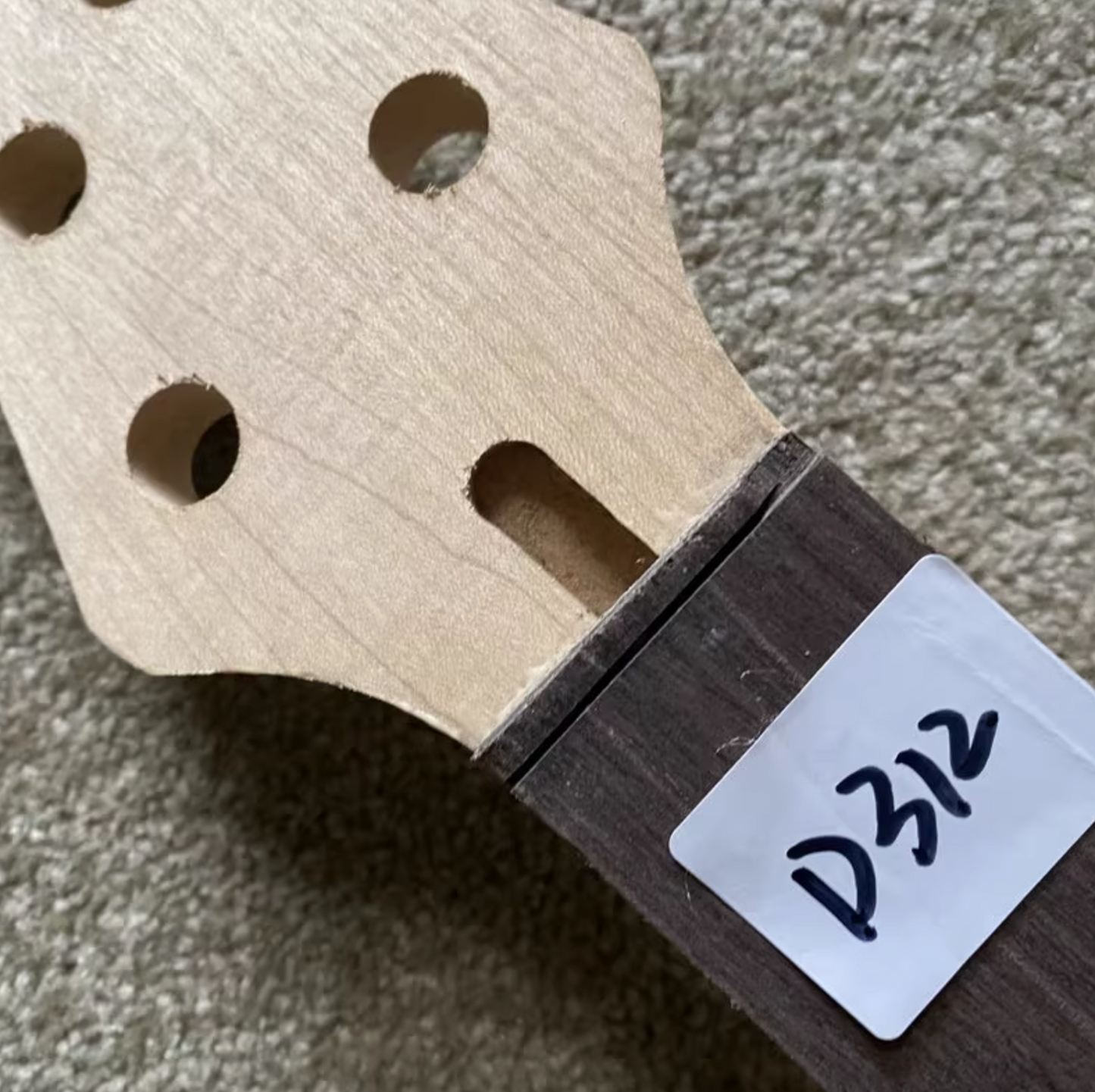 Rosewood Fretless Fingerboard 5 String Bass Maple Neck