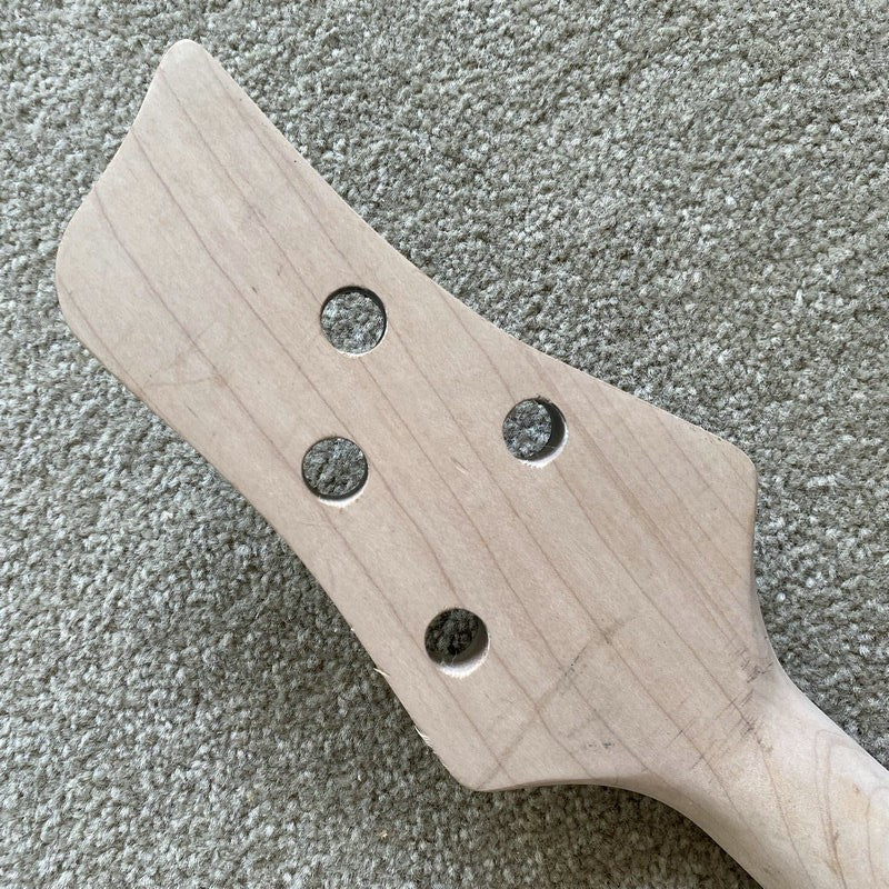 Babilon 4 String Bass Maple Neck, Rosewood Fingerboard 22 Frets