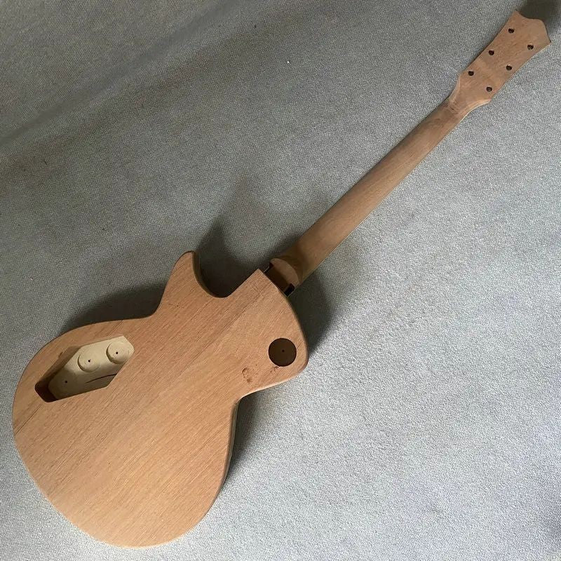 Tagima Guitar Tiger Maple Top Body with Mahogany Neck, Rosewood Finger
