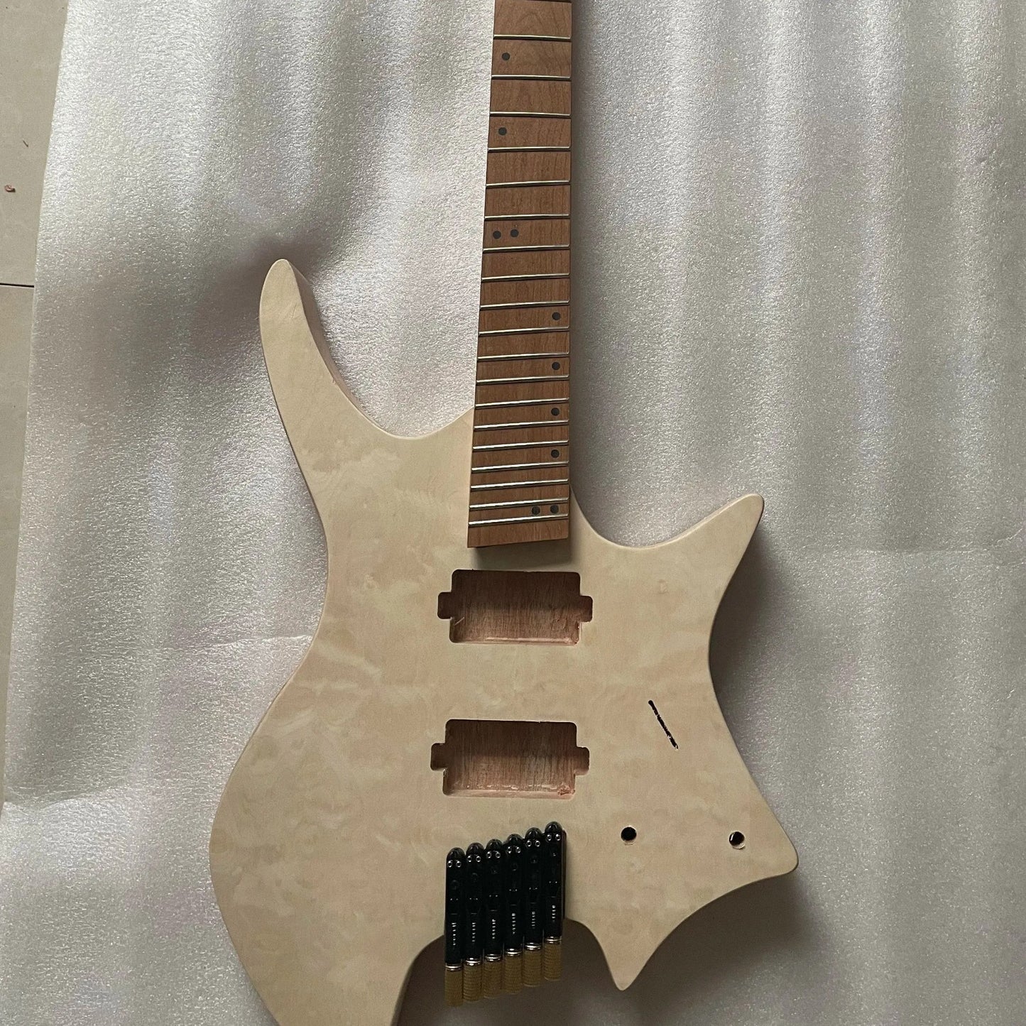 Mahogany Wood Headless Guitar Body with Maple Neck