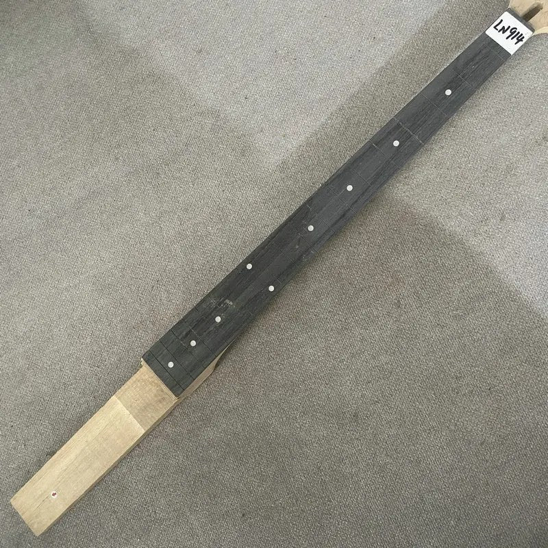 4 String Bass Maple Wood Neck Through, Rosewood Fingerboard 19 Frets