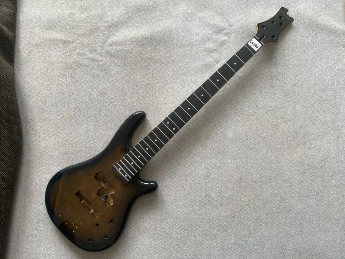 5 String Electric Bass Basswood Sunburst Body, Maple Neck, Rosewood Fr