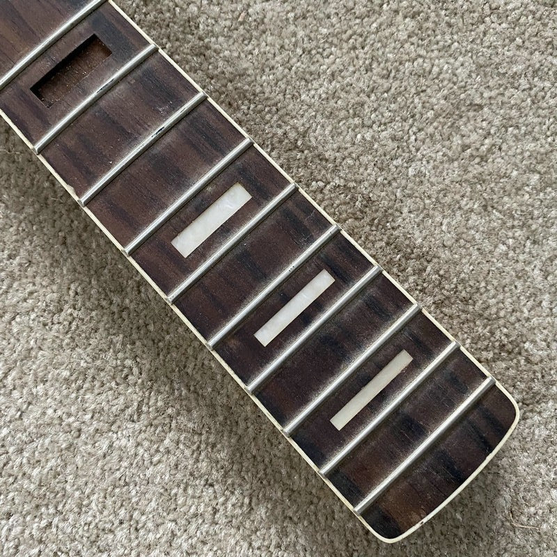 Harley Benton 4 String Bass Maple Neck, 20 Frets Fingerboard Fit Jazz