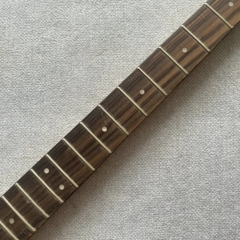 Harley Benton Lefty 4 String Bass Maple Neck, Rosewood Fingerboard 20