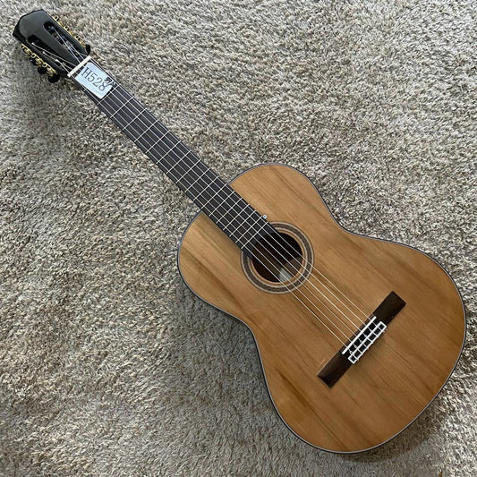 39 Inch Classical Guitar, Red Pine Mahogany Body, Rosewood Fingerboard