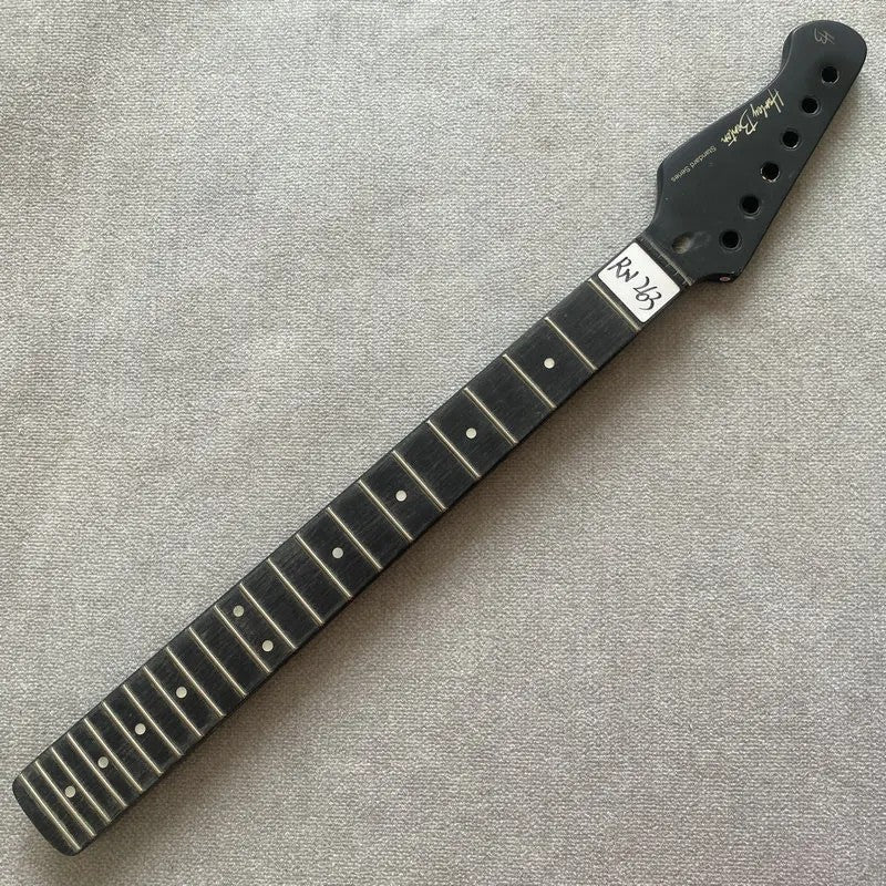 Left Hand Harley Benton Guitar Maple Neck, Rosewood 22 Frets Fingerboa