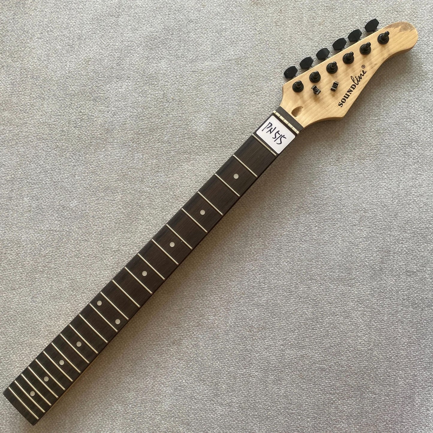 Guitar Maple Wood Neck, 22 Frets Rosewood Fretboard with Black Machine