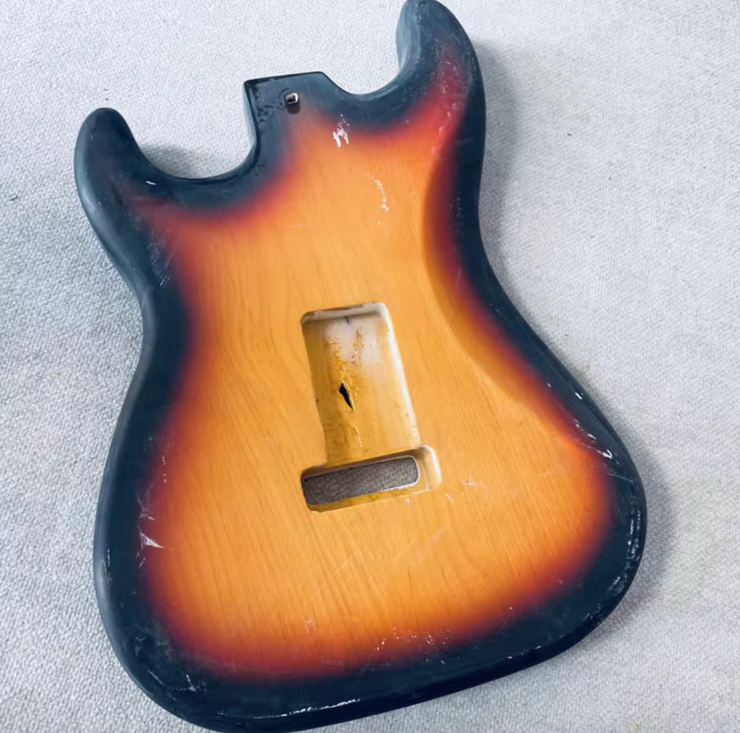 Alder Wood Top HSS Sunburst Guitar Basswood Body Fit Stratocaster Stra
