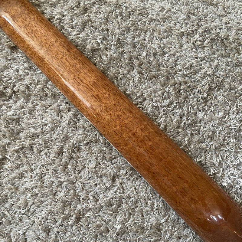Luna 40 Inch Classical Guitar Pine Top Body Mahogany Neck Rosewood Fre